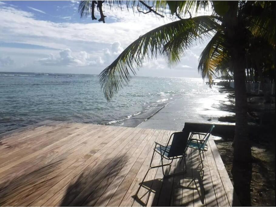 Unique : Pieds Dans L'Eau Face Au Lagon Sainte-Anne  Bagian luar foto